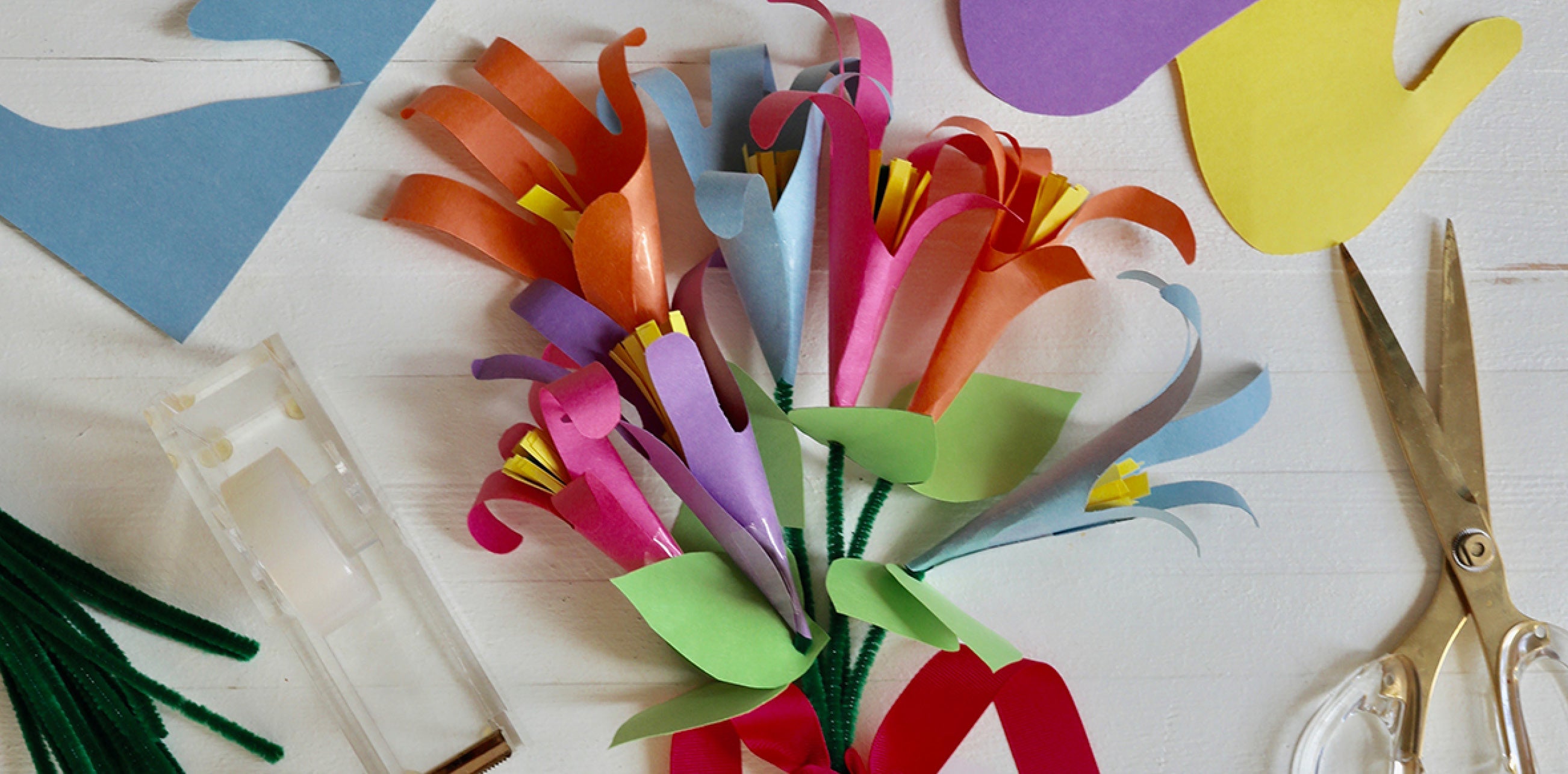 DIY Handprint Flower Bouquet - LD.com